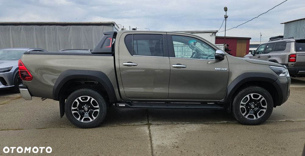 Toyota Hilux 2.8 D-4D mHEV Double Cab Executive 4x4 - 5