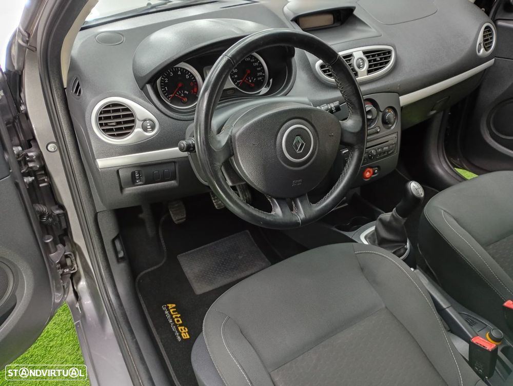 Renault Clio 1.2 16V Dynamique - 13