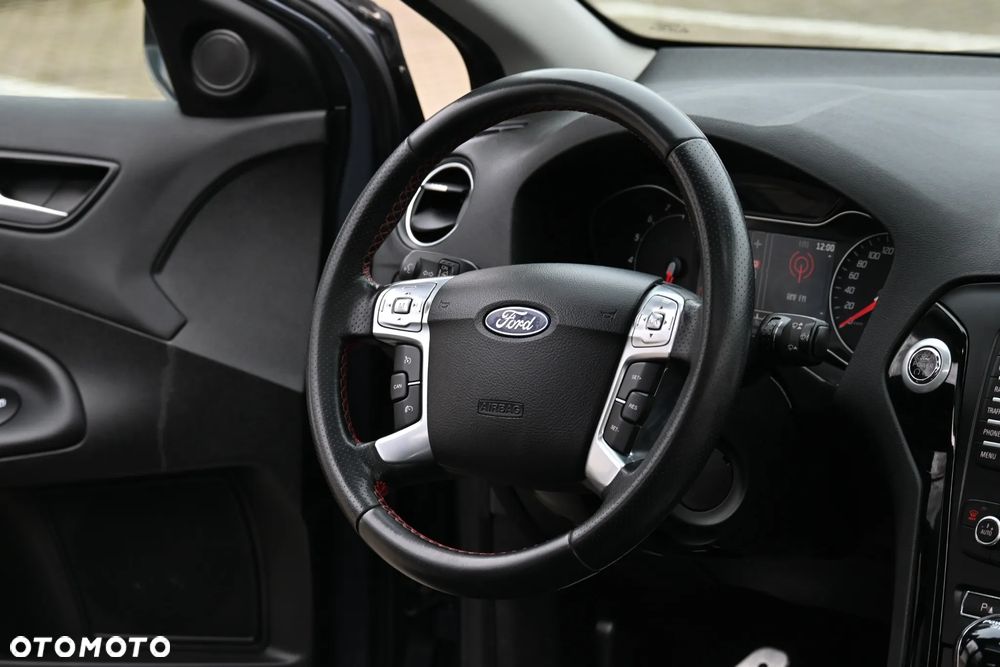 Ford Mondeo 2.0 EcoBoost Titanium S - 23