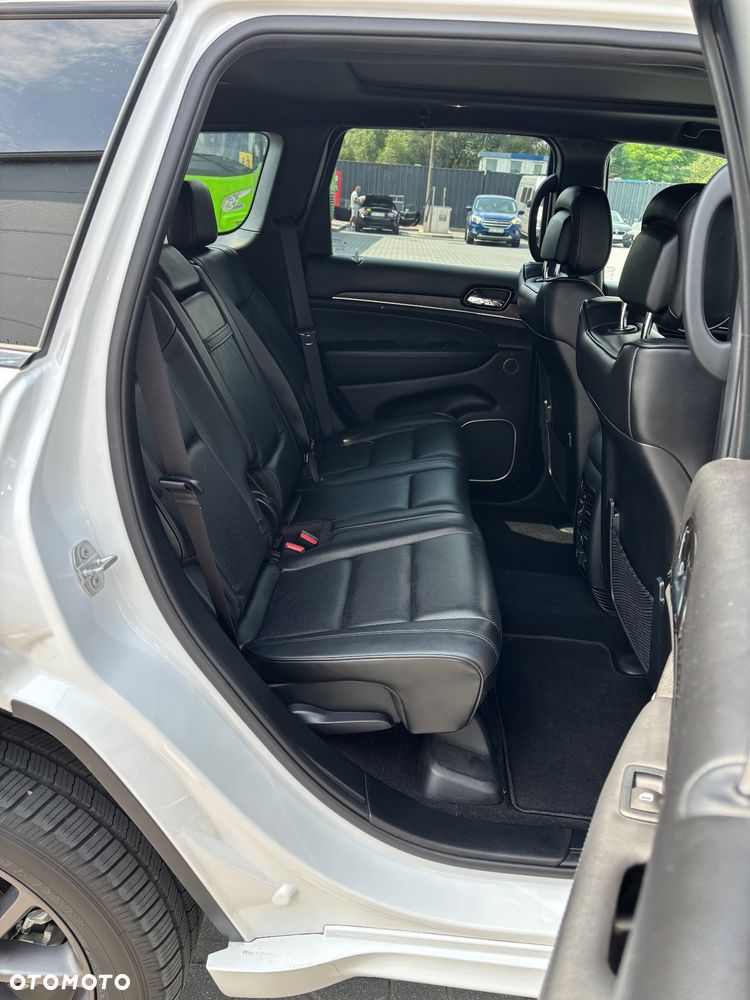 Jeep Grand Cherokee 5.7 V8 Summit - 13