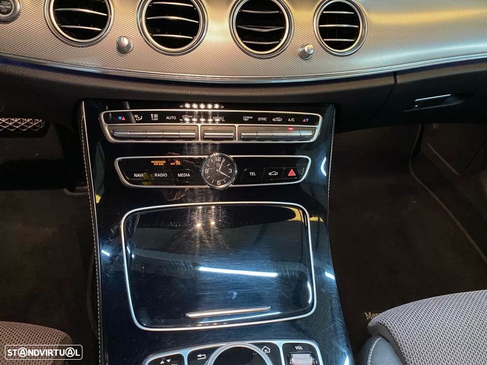 Mercedes-Benz E 220 d Avantgarde - 15