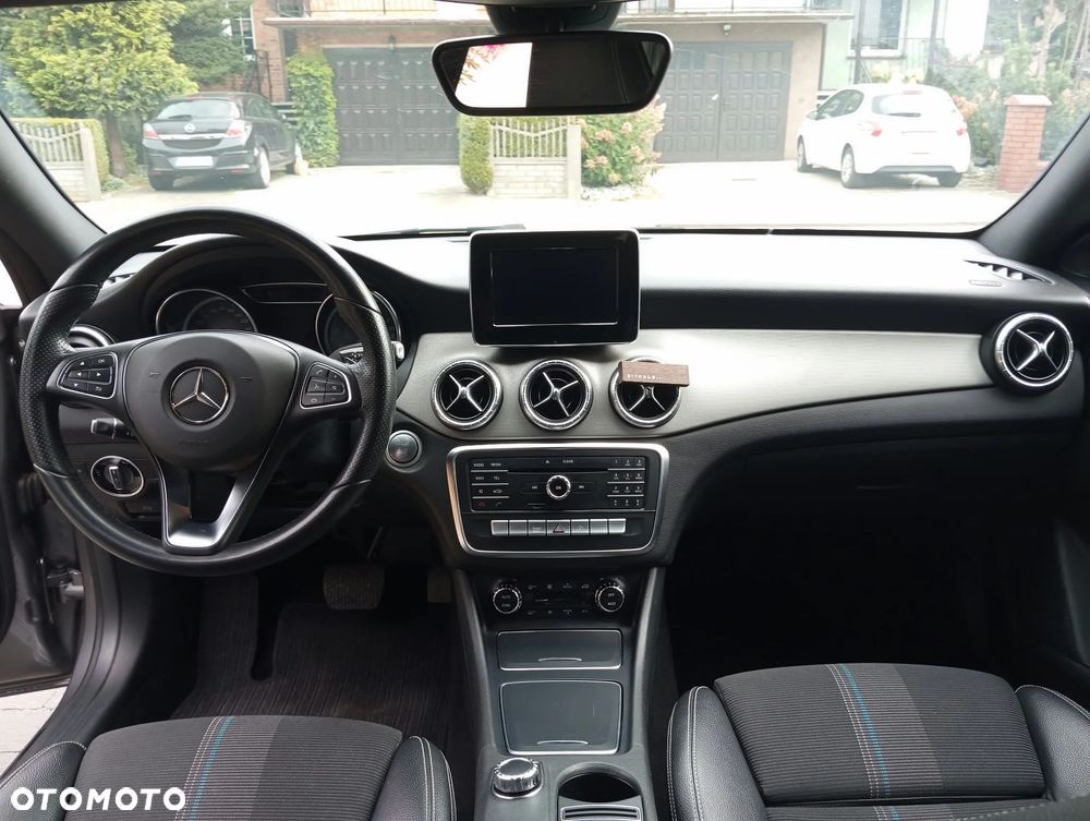 Mercedes-Benz Cla 2018 photo 5