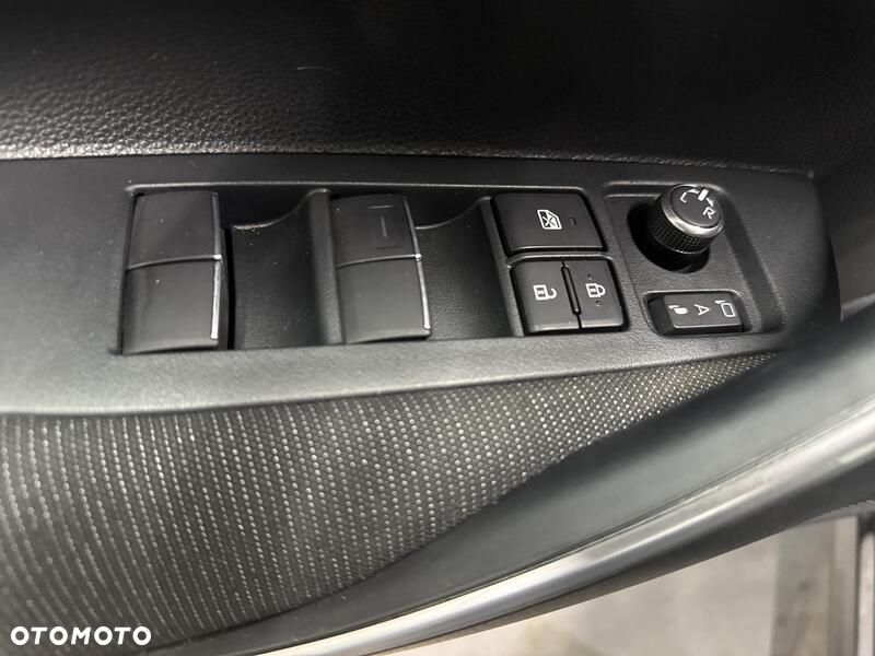 Toyota Corolla 1.8 Hybrid Comfort - 12