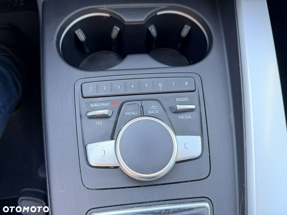 Audi A4 Avant 2.0 TDI Sport S tronic - 28