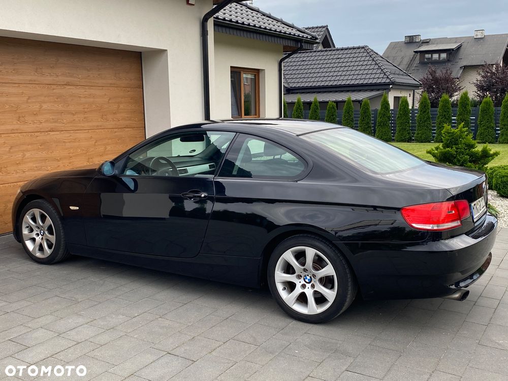 BMW Seria 3 320i Edition Exclusive - 16