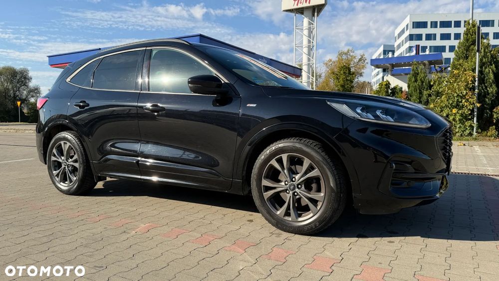Ford Kuga - 1