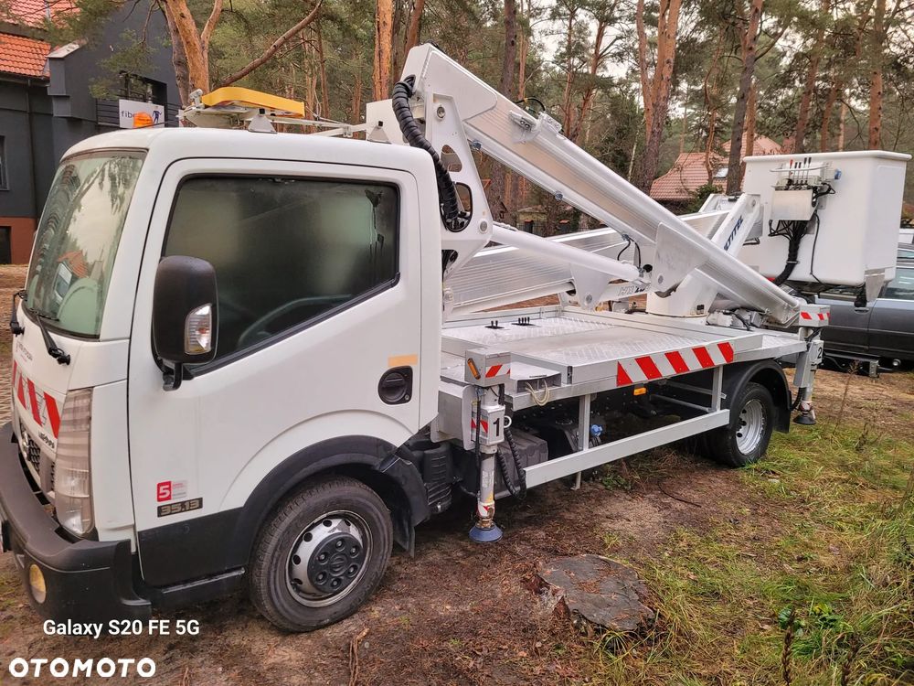 Nissan NT400 - 3