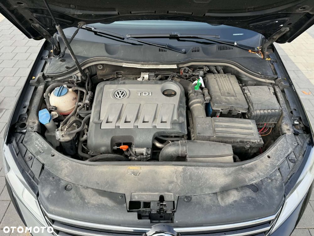 Volkswagen Passat - 17
