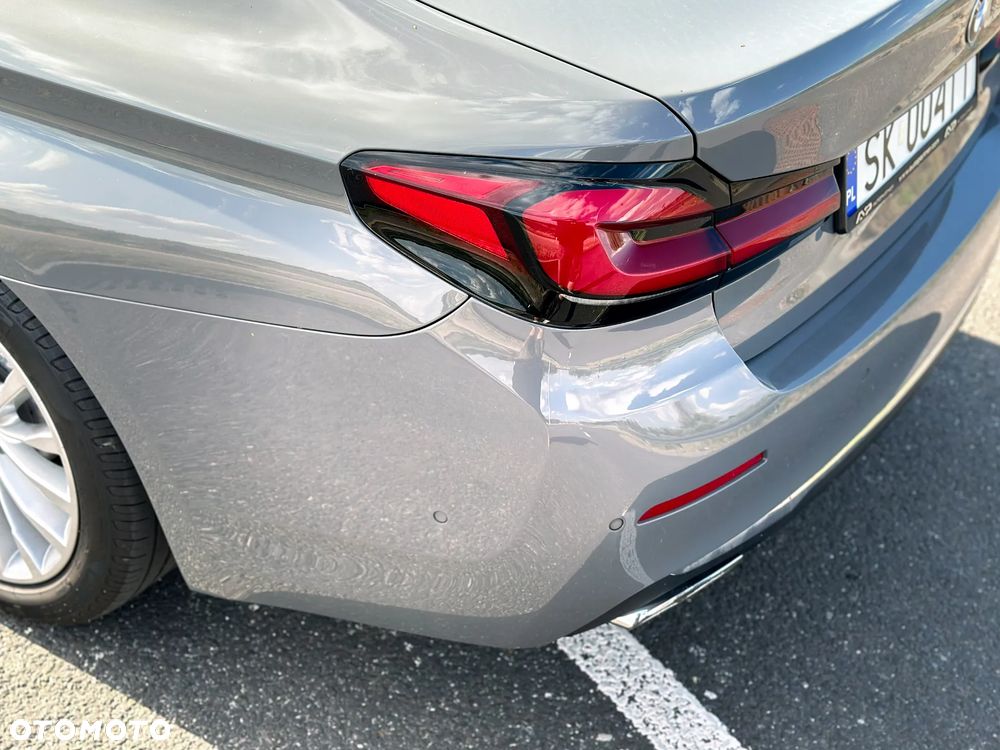 BMW Seria 5 530i xDrive mHEV Luxury Line - 15