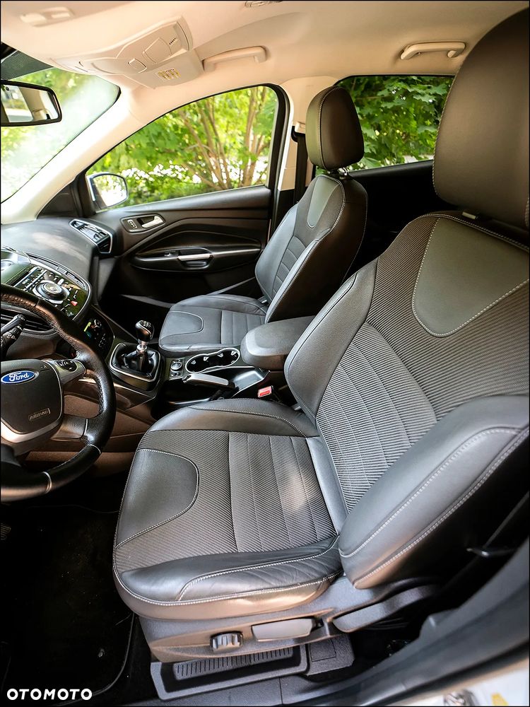 Ford Kuga - 29