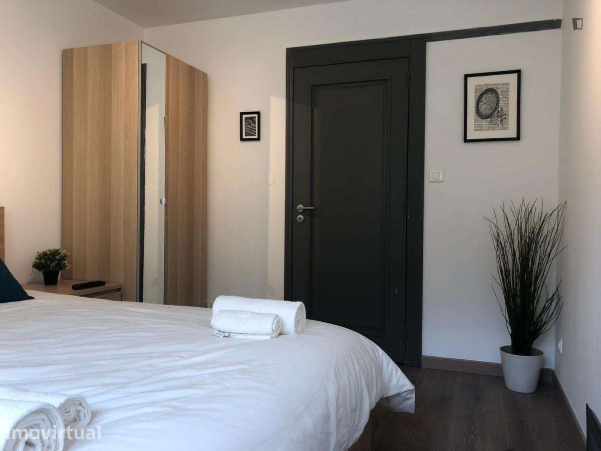 Quarto - localizado em Intendente Lisbon - Grande imagem: 4/10