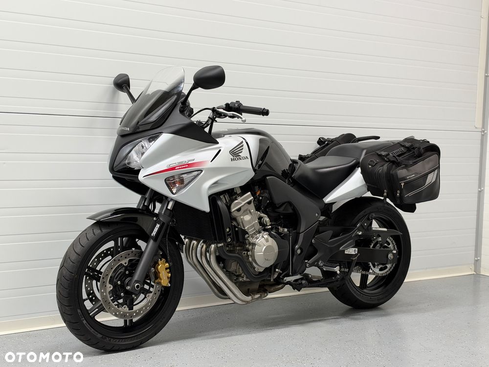 Honda CBF - 22