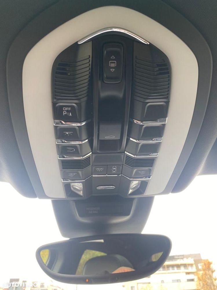 Porsche Macan Standard - 11