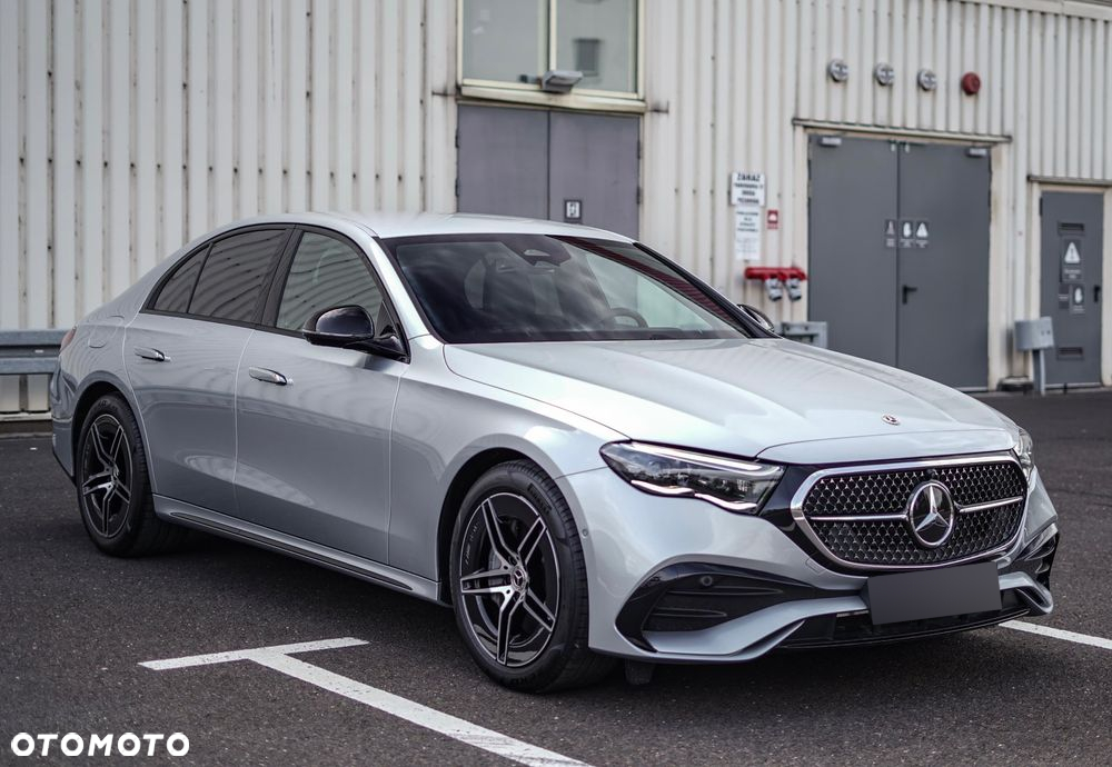 Mercedes-Benz Klasa E 220 d 4-Matic AMG - 2