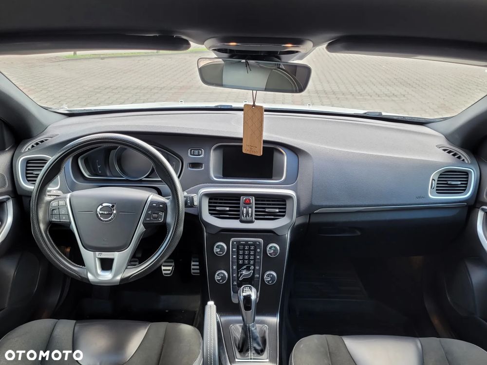 Volvo V40 D2 RDesign - 25