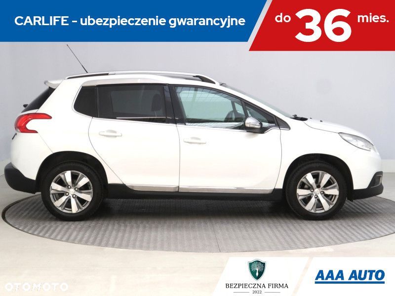 Peugeot 2008 - 8