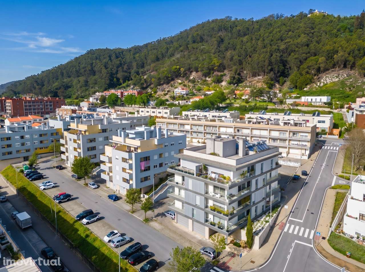 Apartamento T2 Semi-novo na Areosa, Viana do Castelo - Grande imagem: 4/42