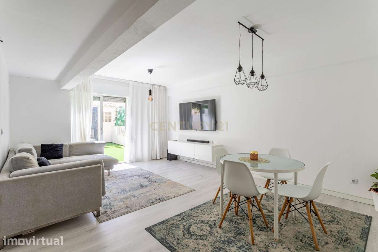 Apartamento T2 com Logradouro em Laveiras (Caxias) – A 5 Minutos da Pr - Grande imagem: 3/18