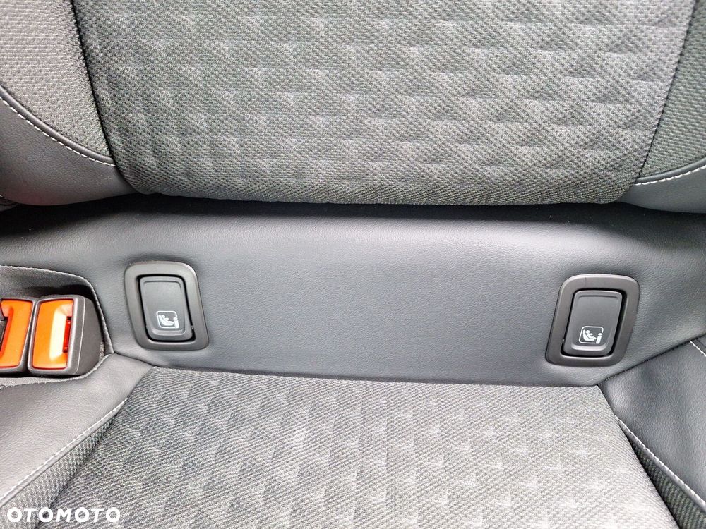 Volkswagen T-Roc - 35