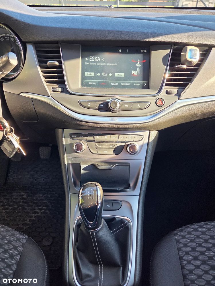 Opel Astra 1.4 T Enjoy - 9