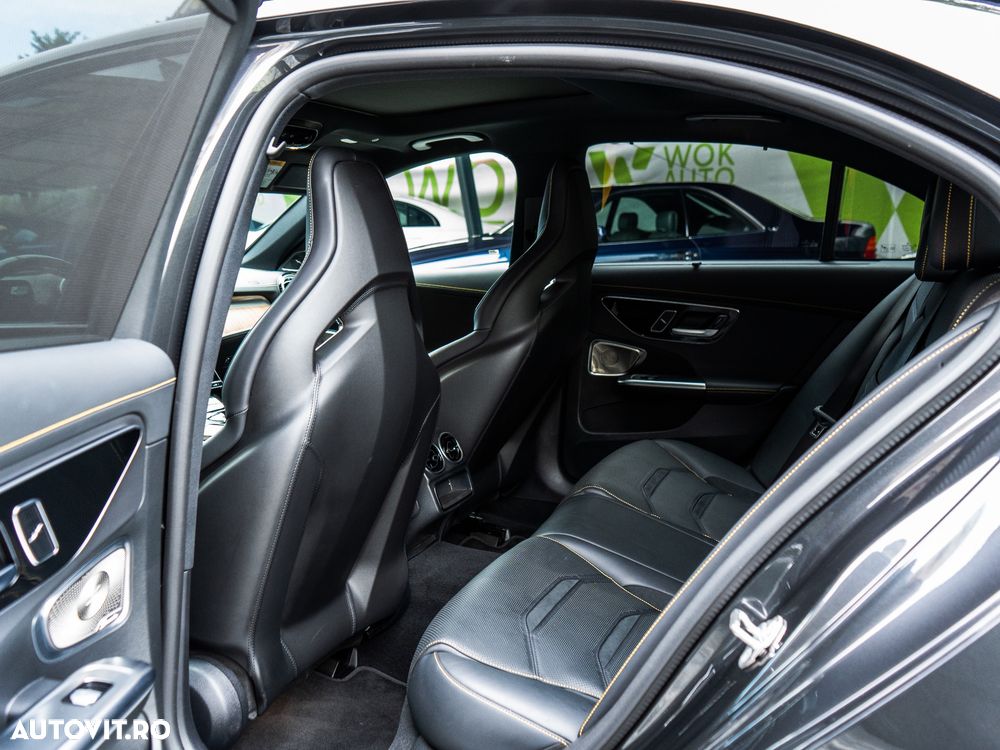 MERCEDES-BENZ C-Class 2024 — imagine 35