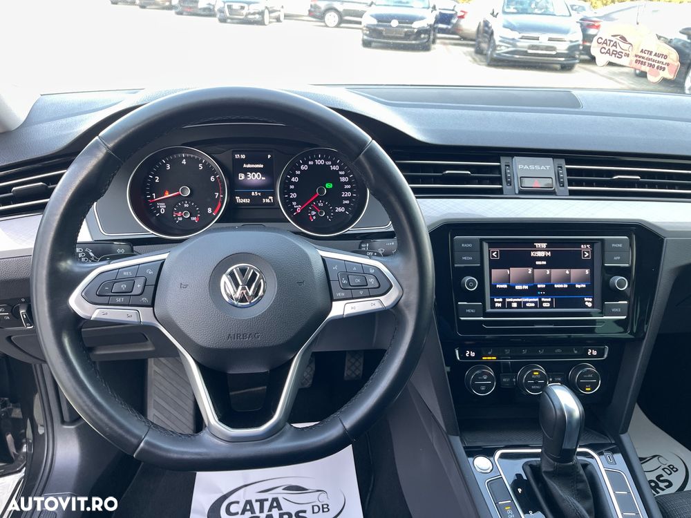 Volkswagen Passat - 37