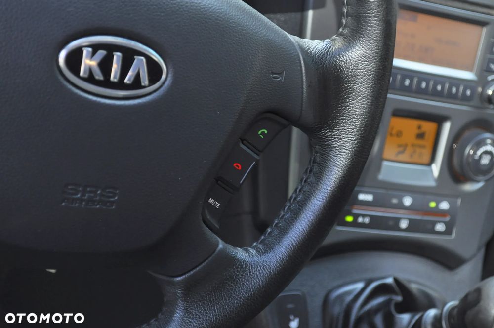 Kia Carens 1.6 CRDi Vision - 16