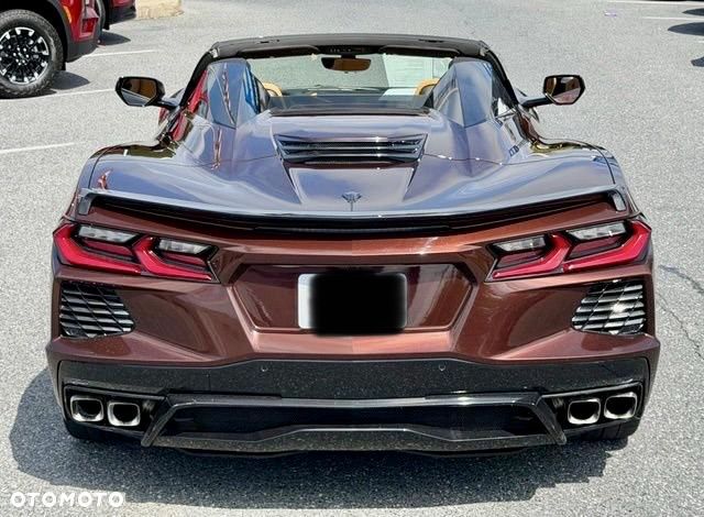 Chevrolet Corvette - 4