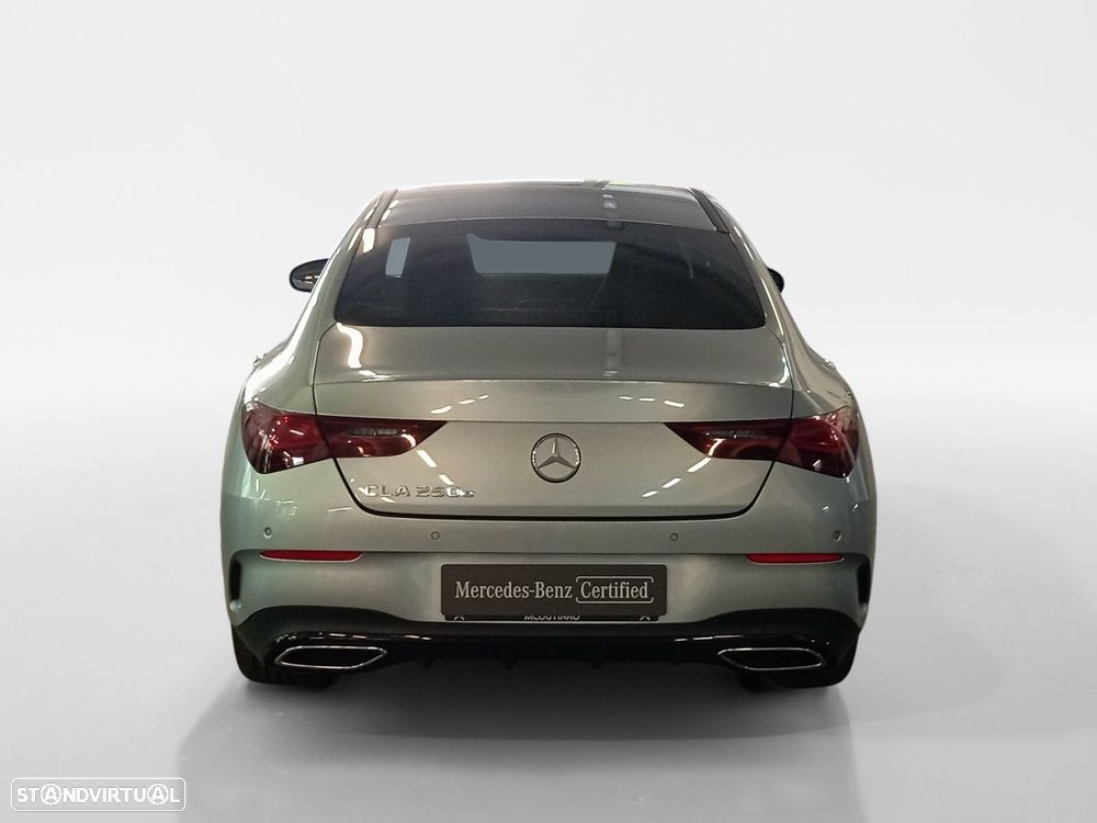 Mercedes-Benz CLA 250 - 4