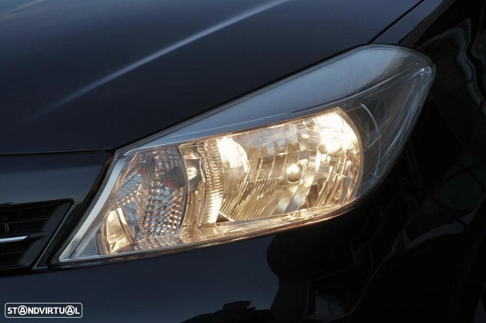 Toyota Yaris 1.0 VVT-i Comfort+AC - 31