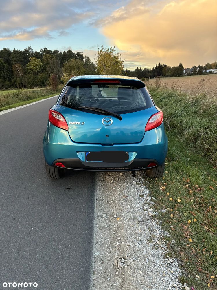 Mazda 2 - 5