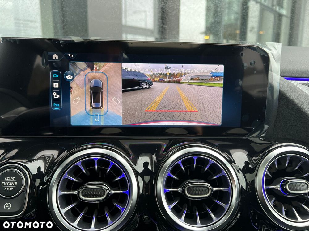 Mercedes-Benz GLA - 15