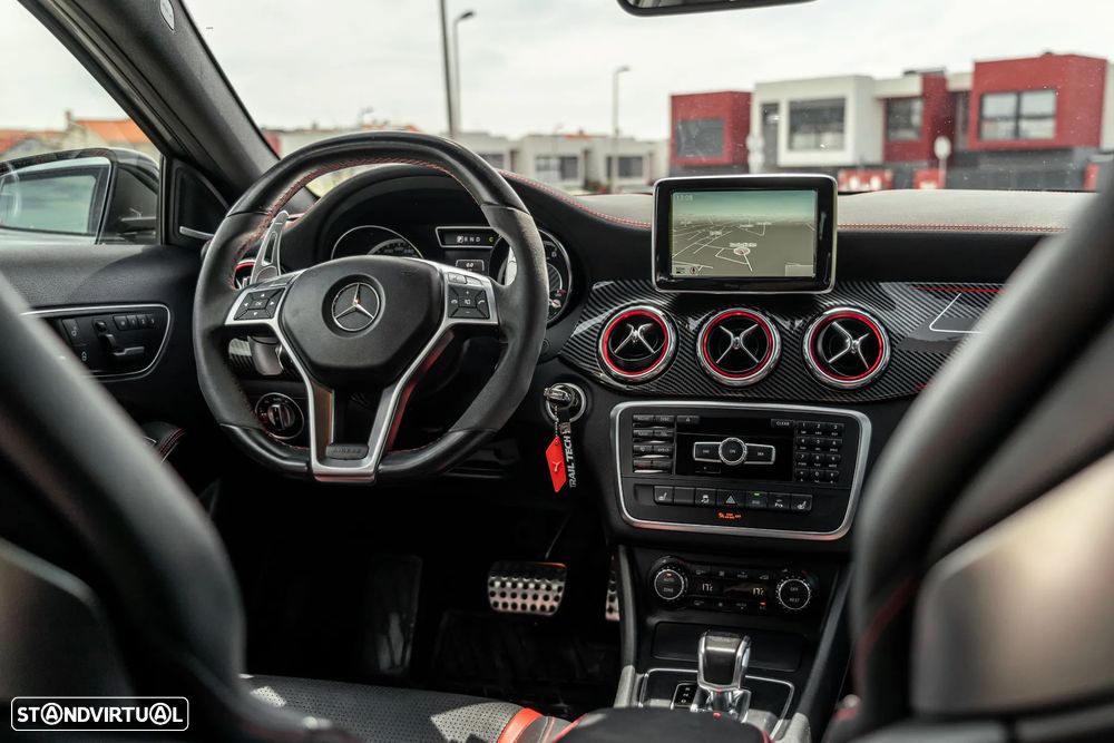 Mercedes-Benz GLA 45 AMG 4-Matic - 10