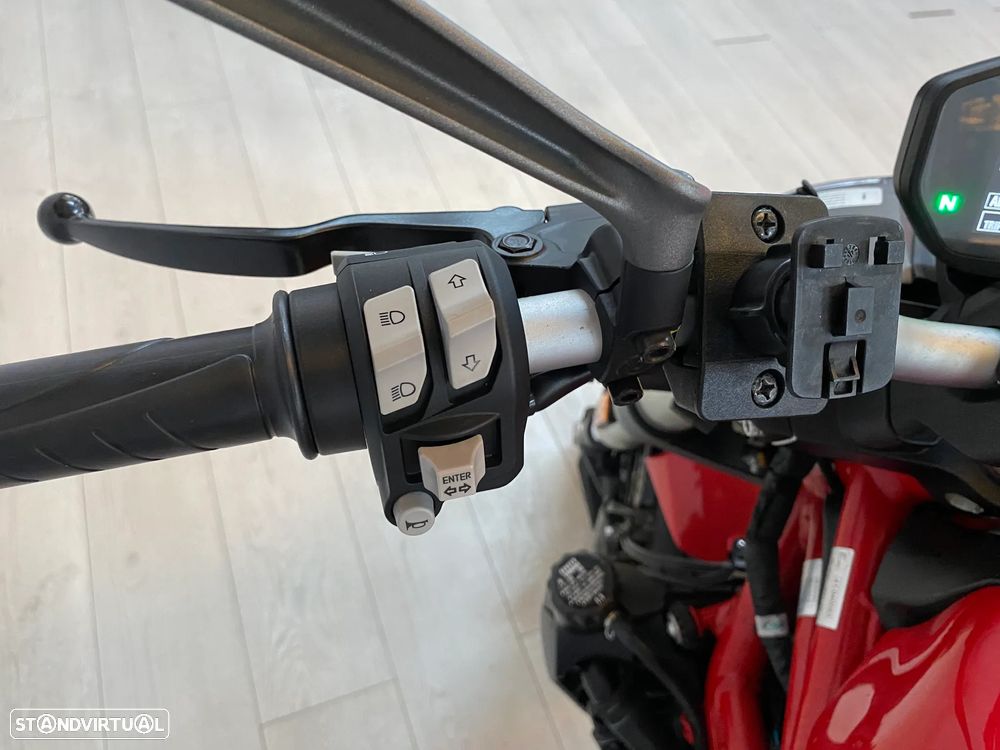 Ducati Monster 821 - 15