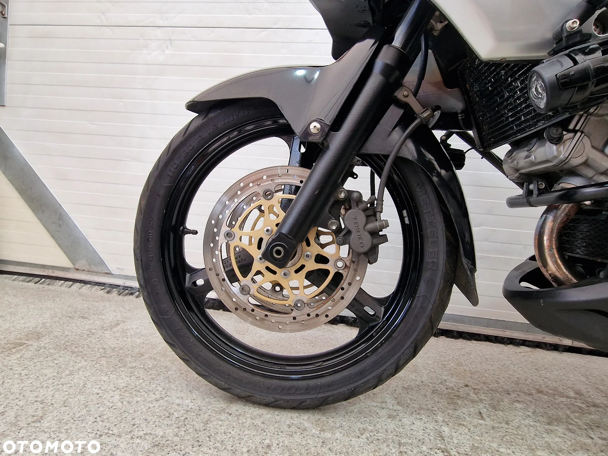 Suzuki DL - 10