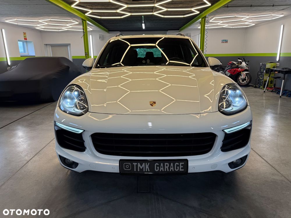 Porsche Cayenne S E-Hybrid - 3