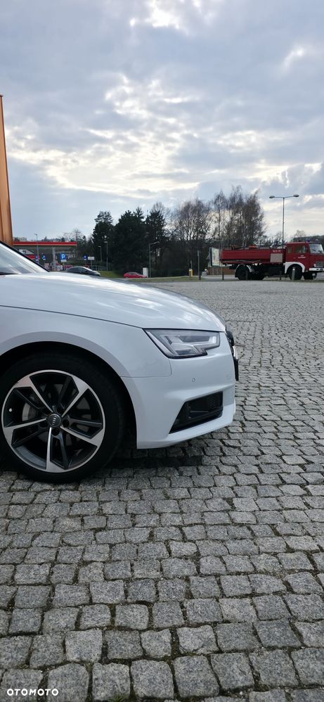 Audi A4 Avant 40 TDI quattro S tronic S line - 11