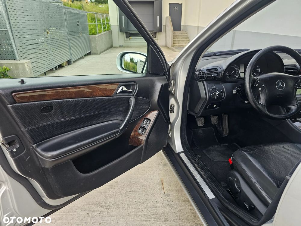 Mercedes-Benz Klasa C 200 T CDI Elegance - 15