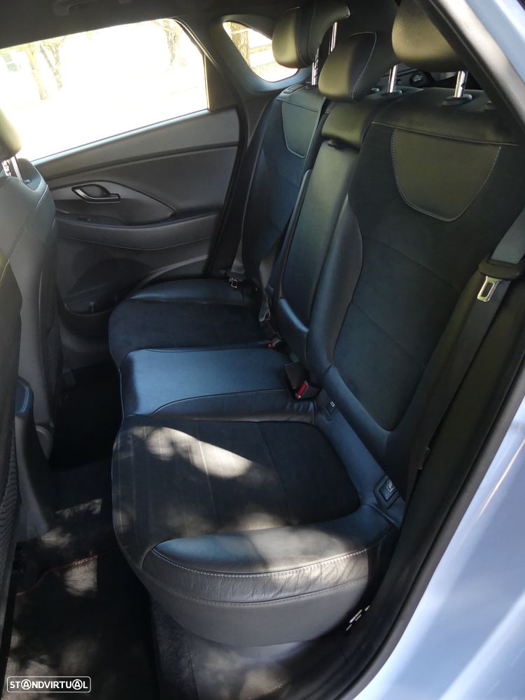 Hyundai i30 N 2.0 T-GDi Performance Pack - 24