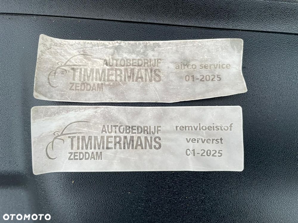 Audi A4 Limousine - 12