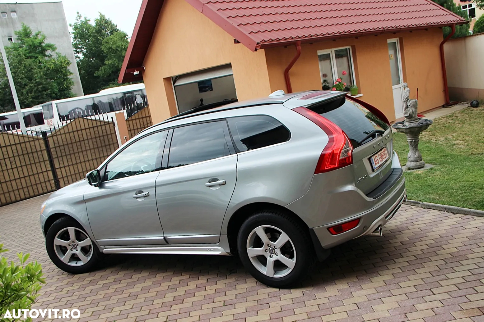 Volvo XC 60 D4 Geartronic RDesign - 14