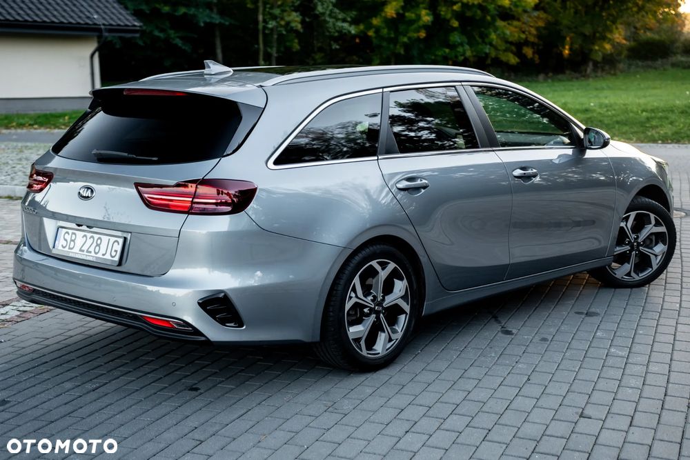Kia Ceed 1.4 T-GDI DCT OPF Platinum Edition - 13