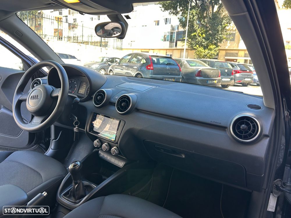 Audi A1 1.2 TFSI S line edition - 13