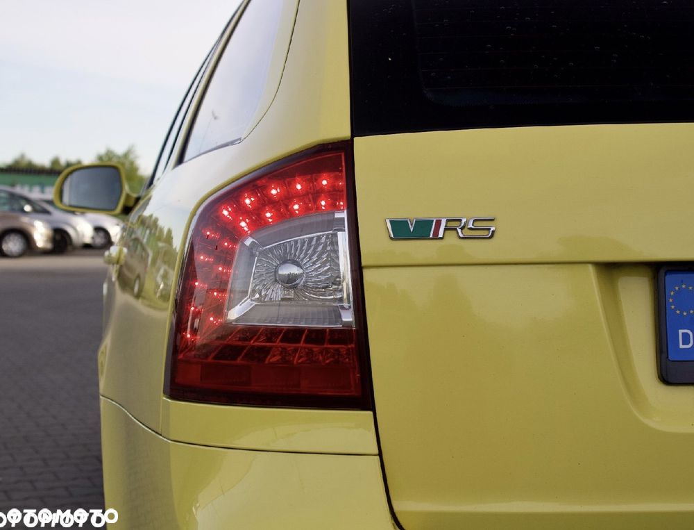 Skoda Octavia 2.0 TDI CR DPF RS - 18