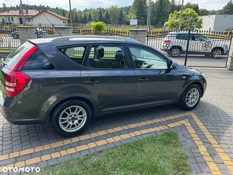Kia Ceed Cee'd 1.4 Comfort + - 9