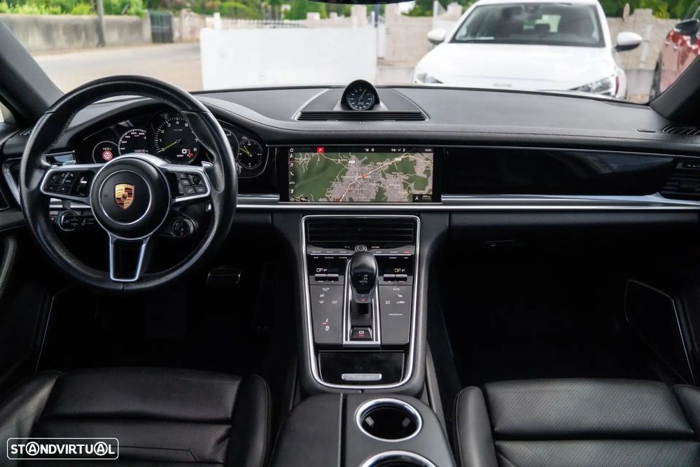 Porsche Panamera Sport Turismo 4 E-Hybrid Platinum Edition - 4
