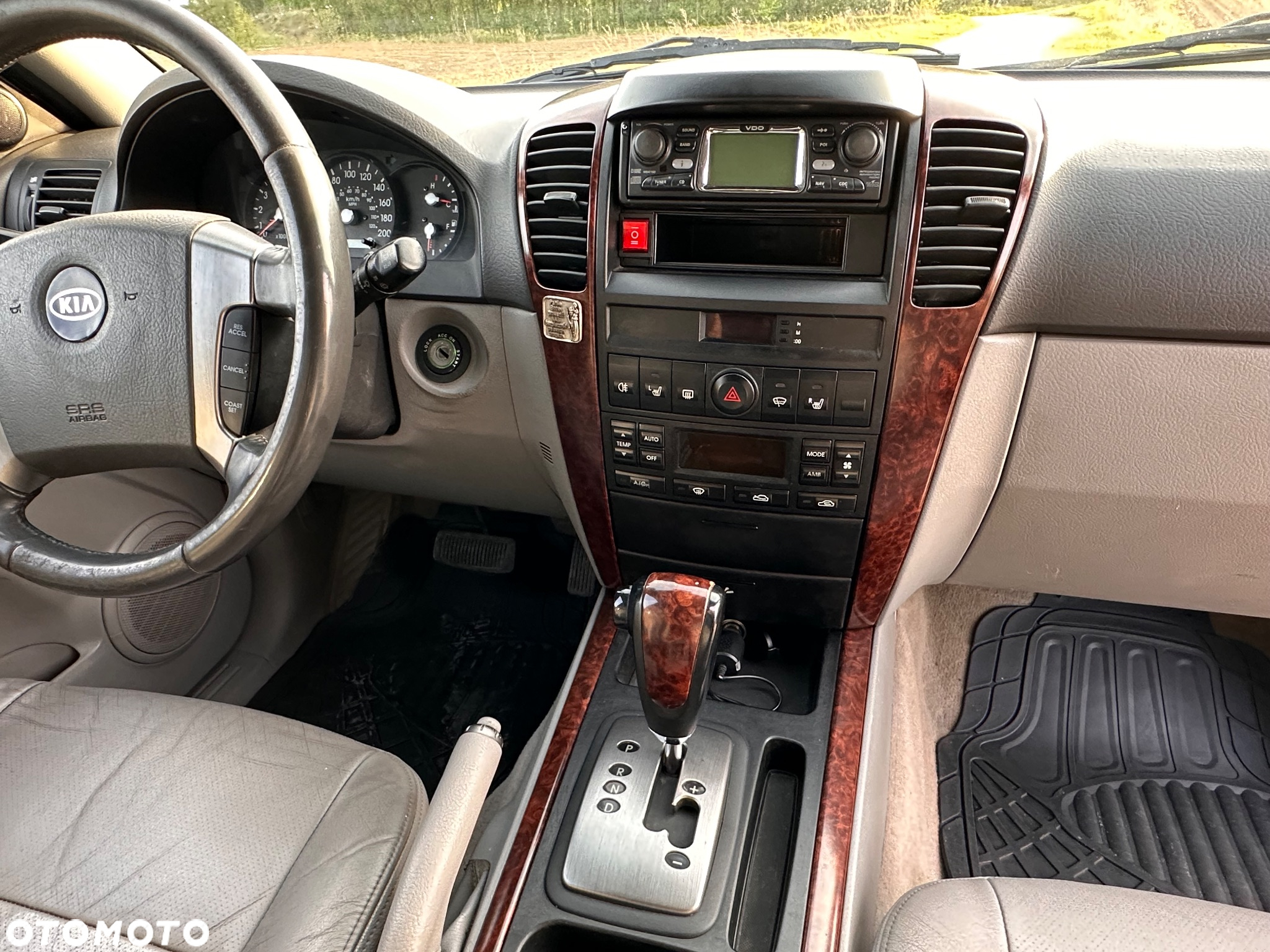 Kia Sorento - 11