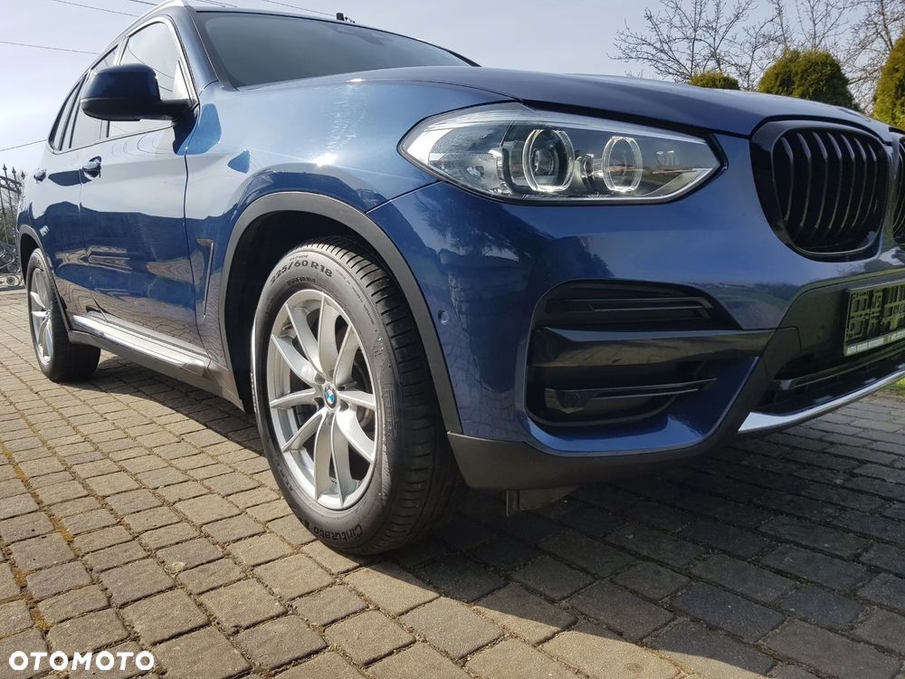 BMW X3 sDrive18d Business Edition - 35