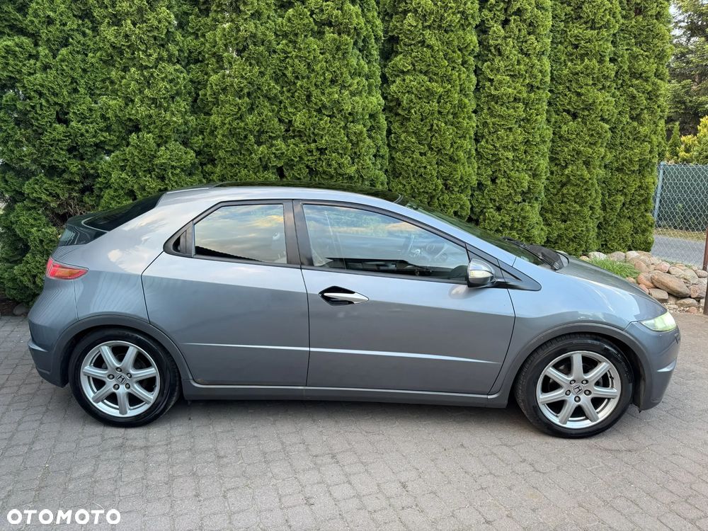 Honda Civic 1.8 Executive - 8