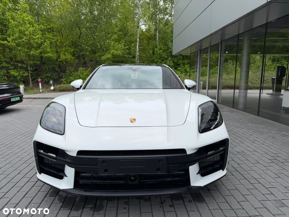Porsche Panamera 4 - 11